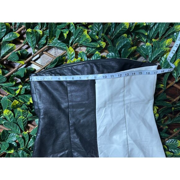 Molly Green Strapless Black White Ying Yang Faux Leather Mini Dress Size L NWT - Picture 5 of 6